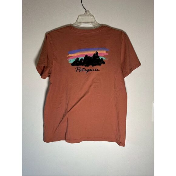 Patagonia womens organic cotton salmon pink short sleeve t-shirt size M #13-1577 - Picture 4 of 4